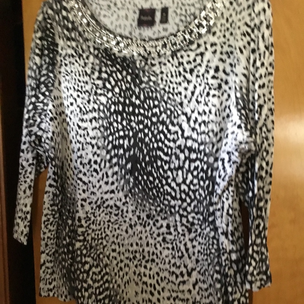 Rafaella black, white, grey 2X top